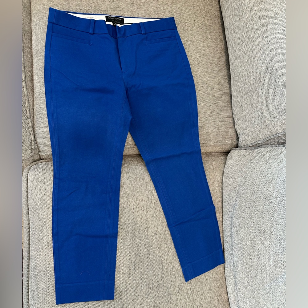Banana Republic - size 4 Royal Blue Sloan Crop Pant